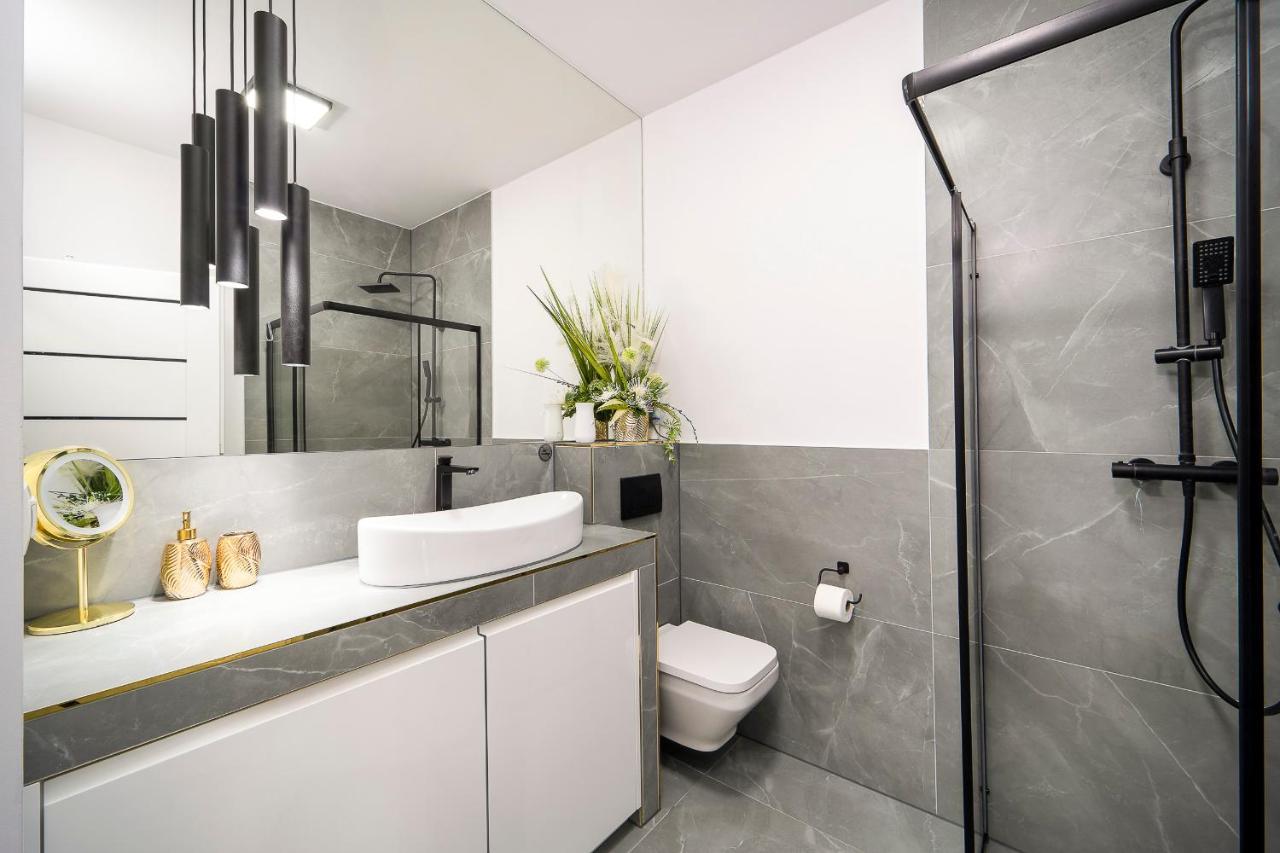 In&Cognito Apartament Zielona Gora  Luaran gambar